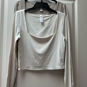 Women’s Long Sleeve Scoop Neck Crop Top - Cream